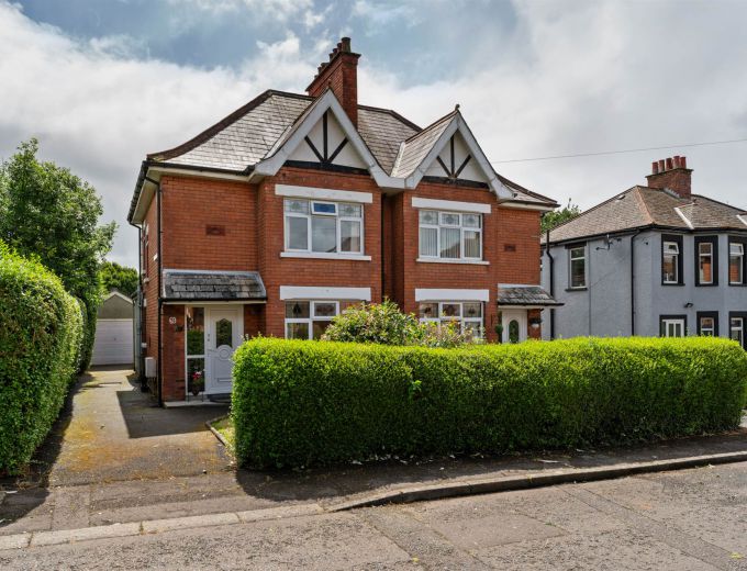 31 Neills Hill Park, Belfast