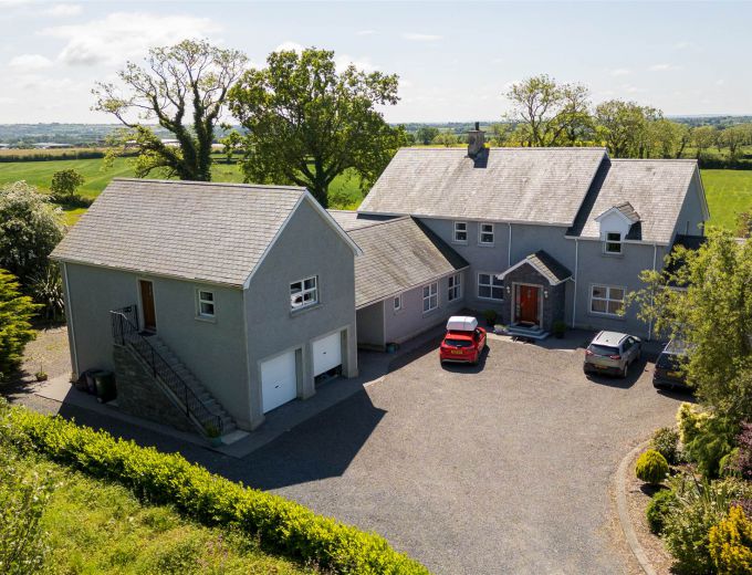 Country House With Equestrian Facilities And Lands "old Oaks", ,  14B Moira Road