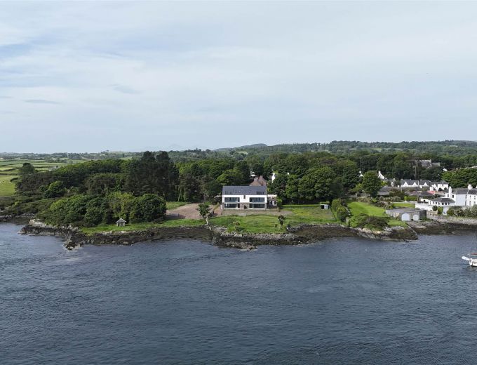 1 Ferry Quarter, Strangford